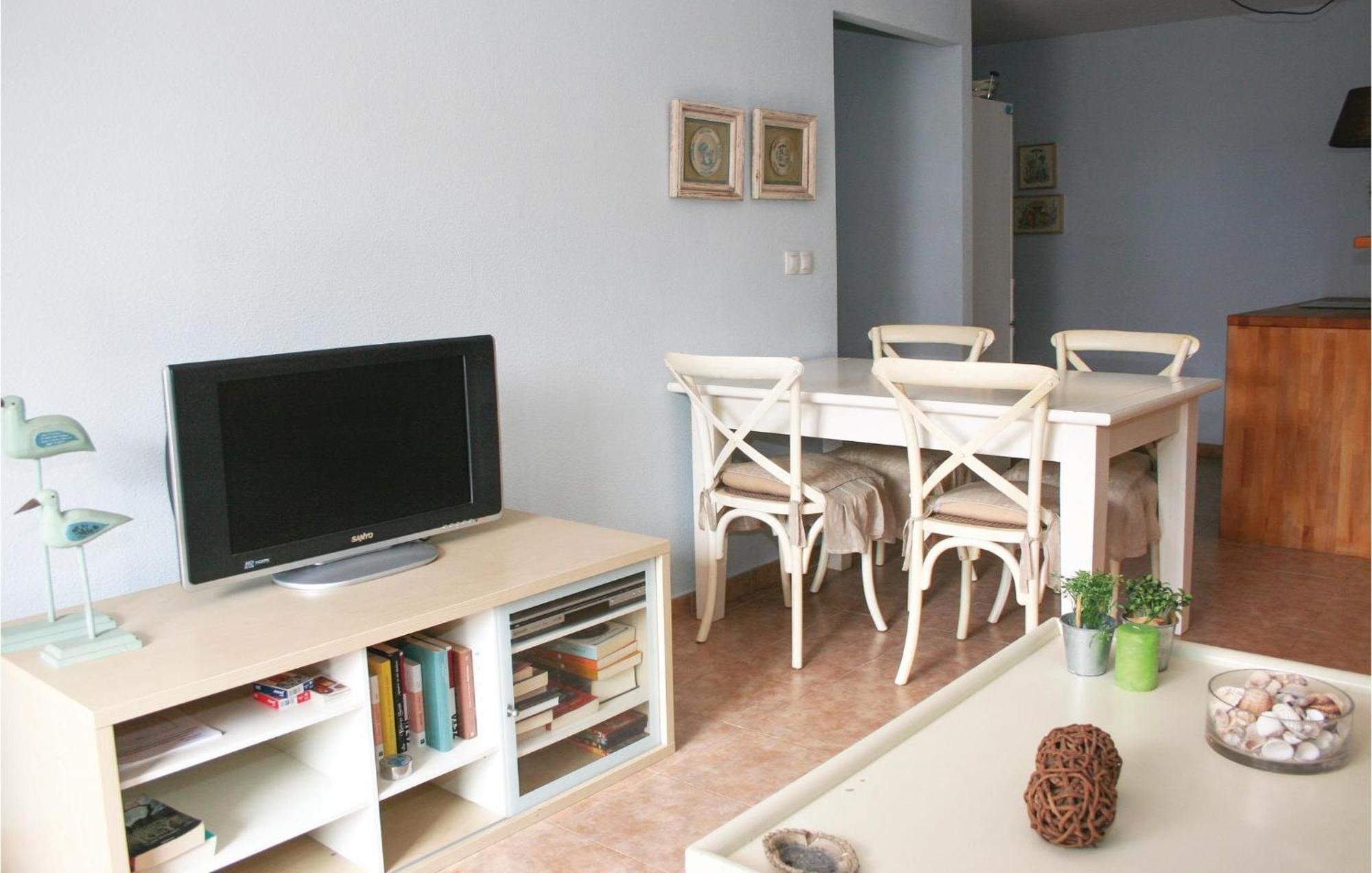 Beautiful Apartment In Alcossebre With Kitchen Extérieur photo